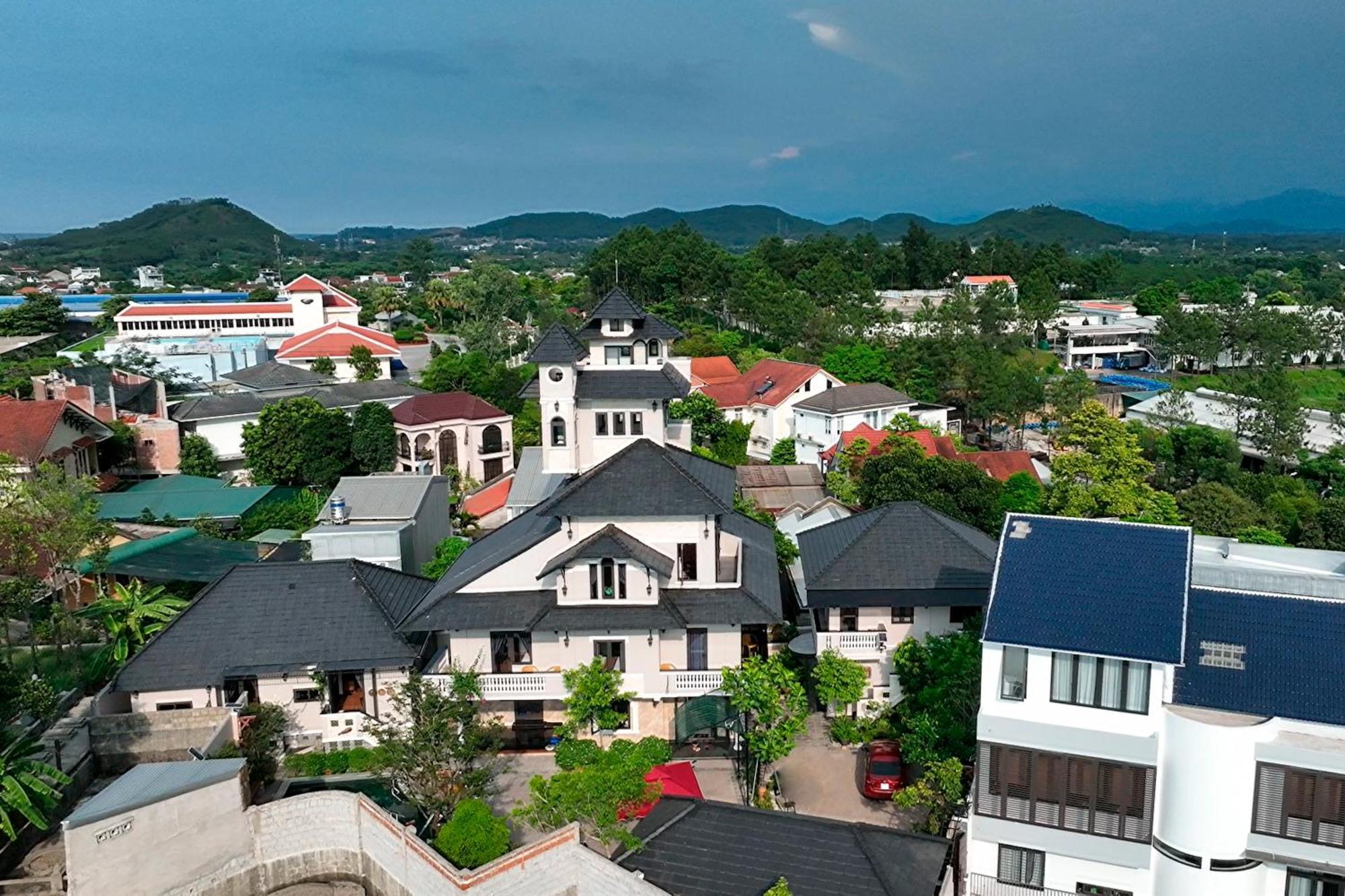 Iris Hill Villa Хюе Екстер'єр фото