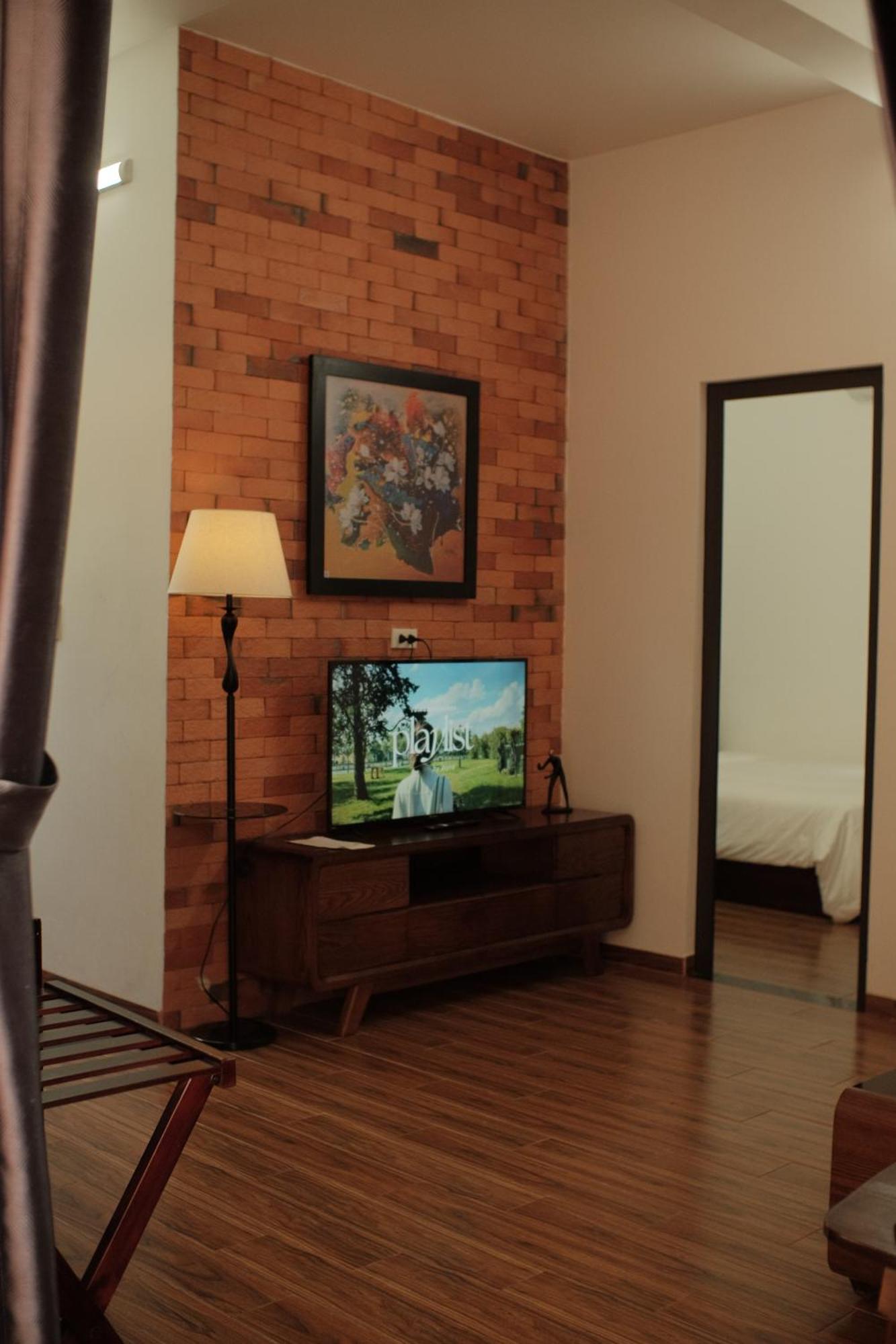 Iris Hill Villa Хюе Екстер'єр фото